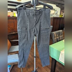 Stretchy ankle cargo jeans size 10 excellent